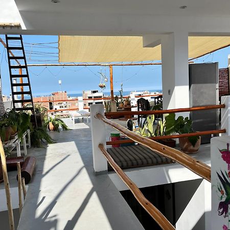 Bravo Hostels: Surf House プンタ・エルモサ エクステリア 写真