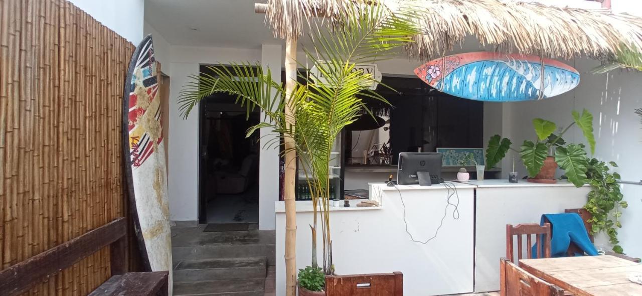 Bravo Hostels: Surf House プンタ・エルモサ エクステリア 写真