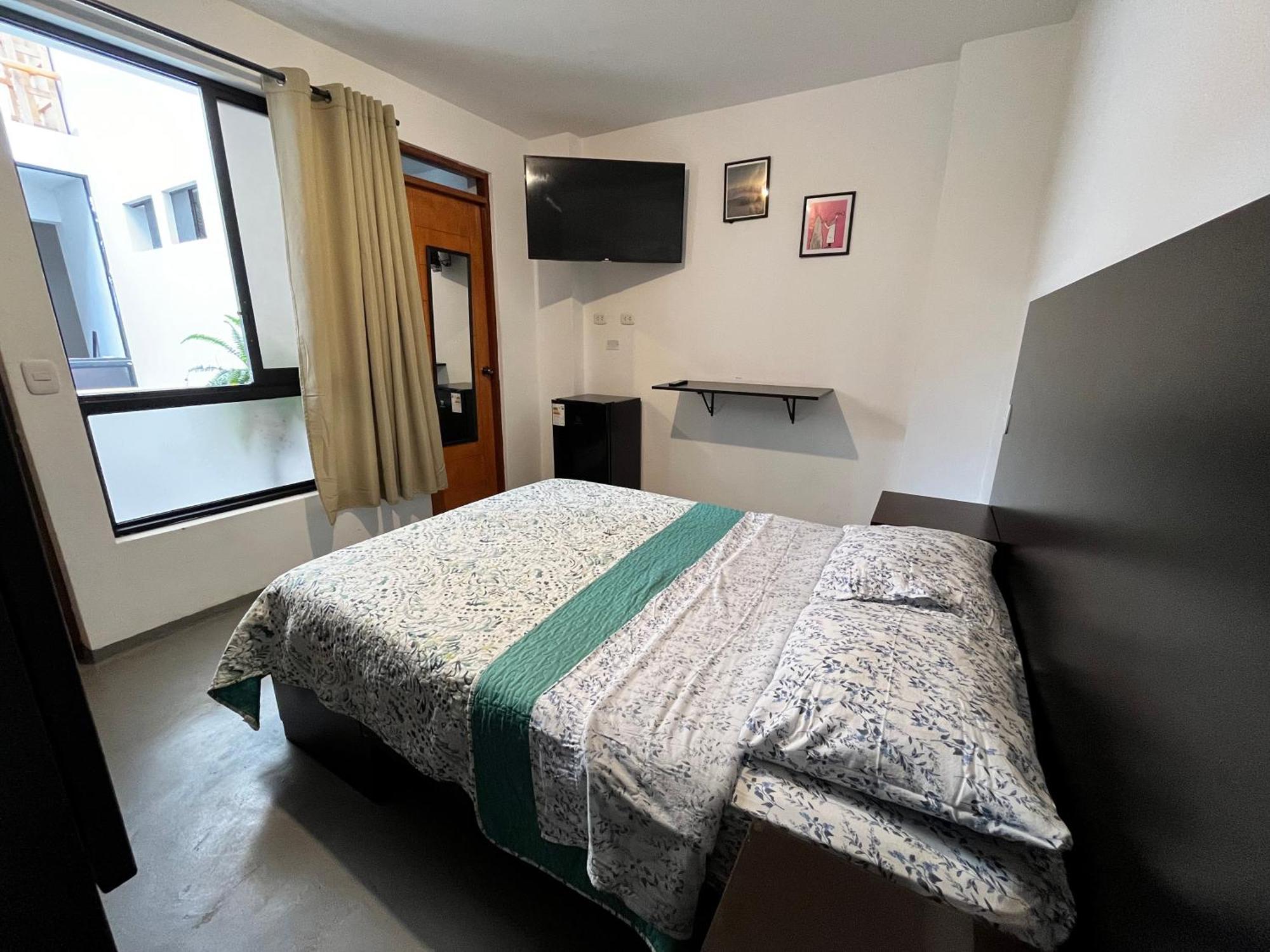 Bravo Hostels: Surf House プンタ・エルモサ エクステリア 写真